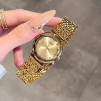ساعت صفحه منشوری،میشالی مدلm25043طلایی